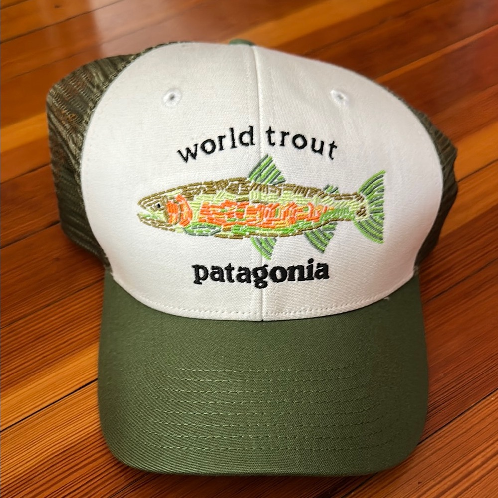Patagonia Green and White Fish